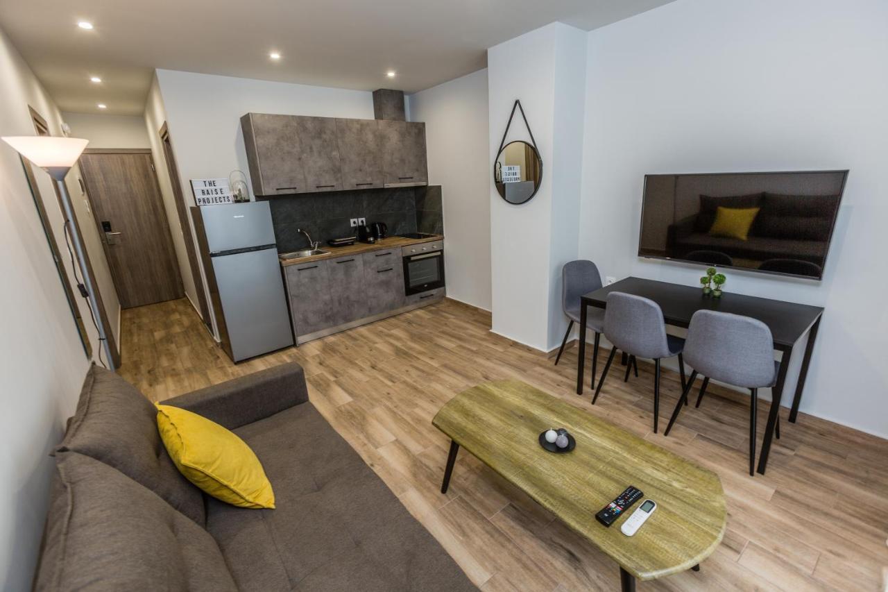 Raise Athens Metro Apartments ภายนอก รูปภาพ