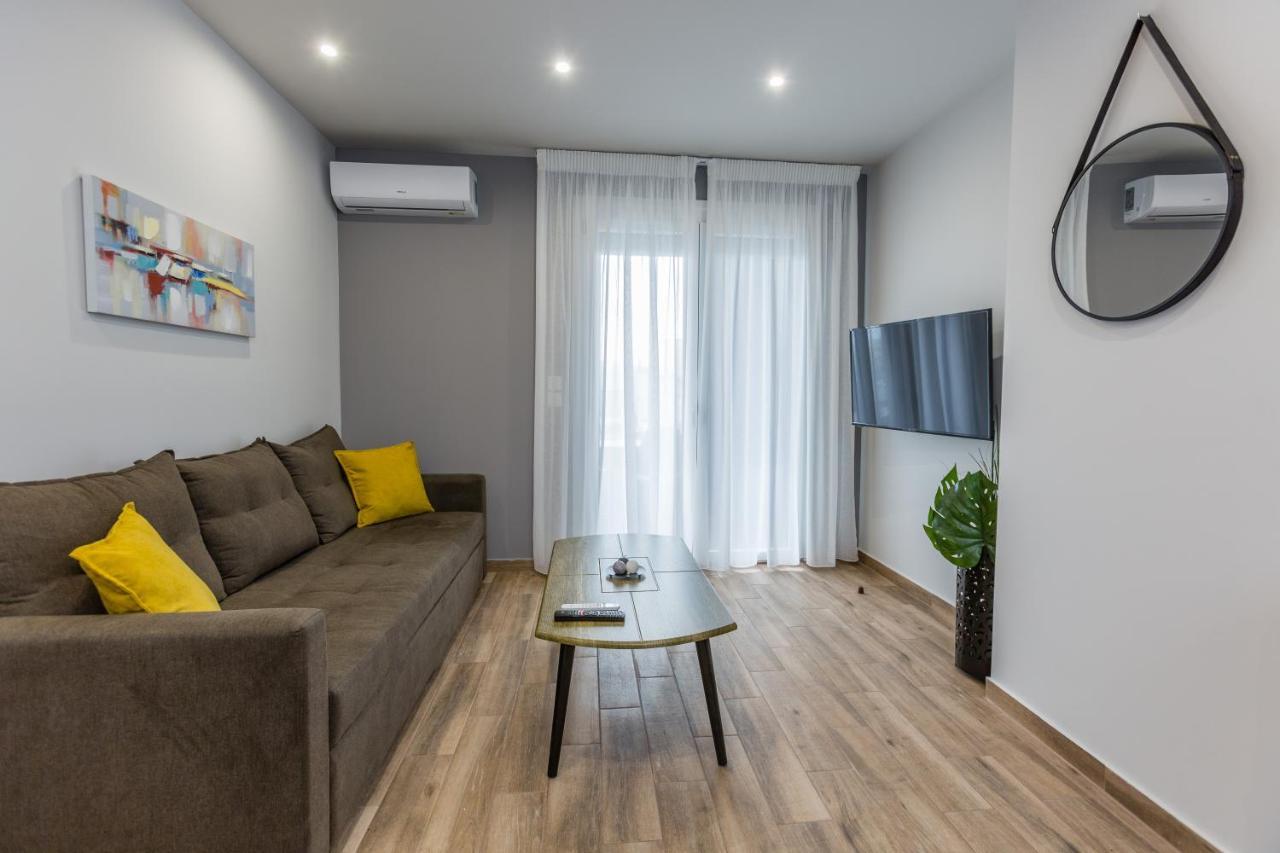Raise Athens Metro Apartments ภายนอก รูปภาพ