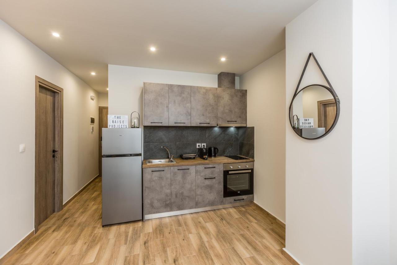 Raise Athens Metro Apartments ภายนอก รูปภาพ