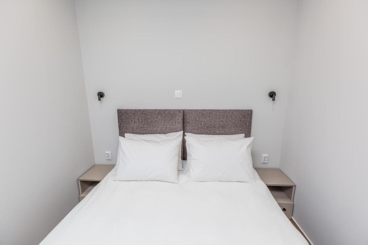 Raise Athens Metro Apartments ภายนอก รูปภาพ